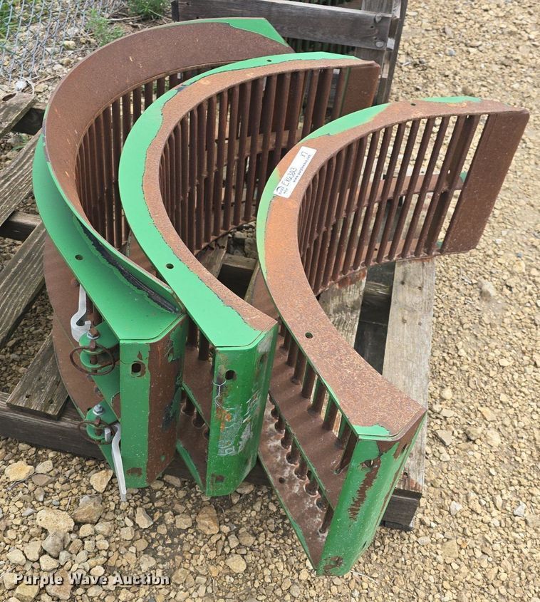 image for item EK6323 (19) John Deere combine concaves
