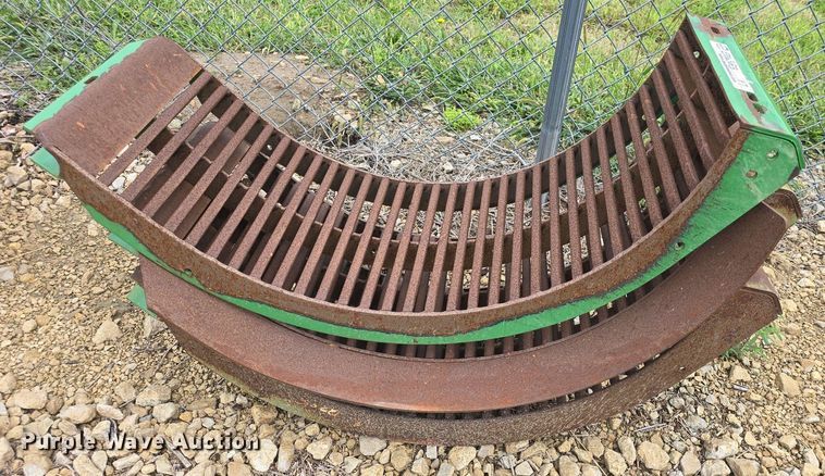 image for item EK6323 (19) John Deere combine concaves