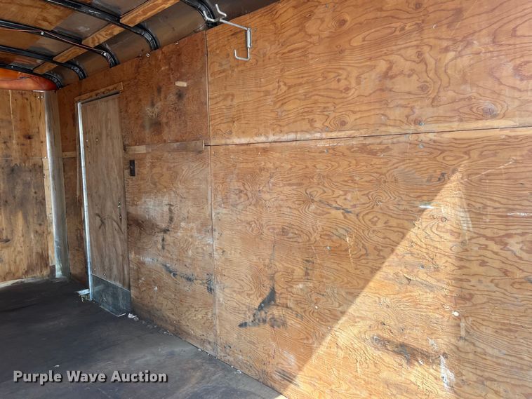 image for item EK8794 2005 Interstate enclosed cargo trailer