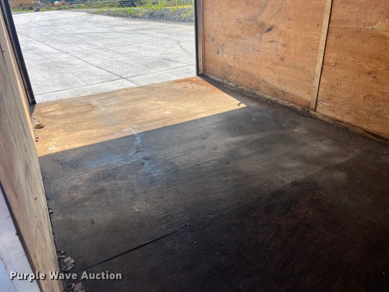 image for item EK8794 2005 Interstate enclosed cargo trailer