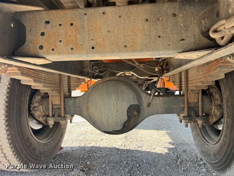 image for item EK8861 2006 GMC C7500 forestry bucket truck