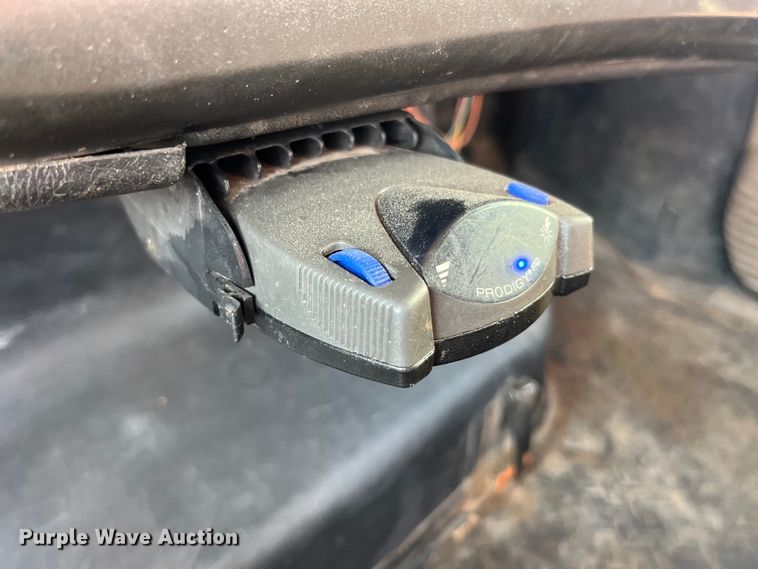 image for item EK8861 2006 GMC C7500 forestry bucket truck