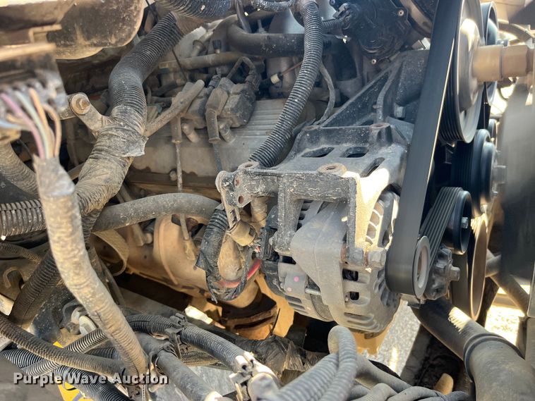 image for item EK8861 2006 GMC C7500 forestry bucket truck