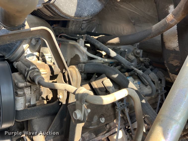 image for item EK8861 2006 GMC C7500 forestry bucket truck