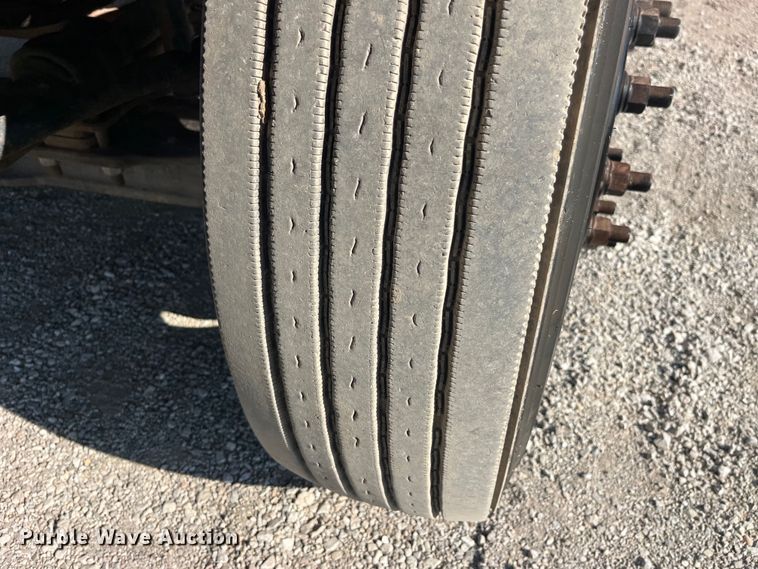 image for item EK8861 2006 GMC C7500 forestry bucket truck