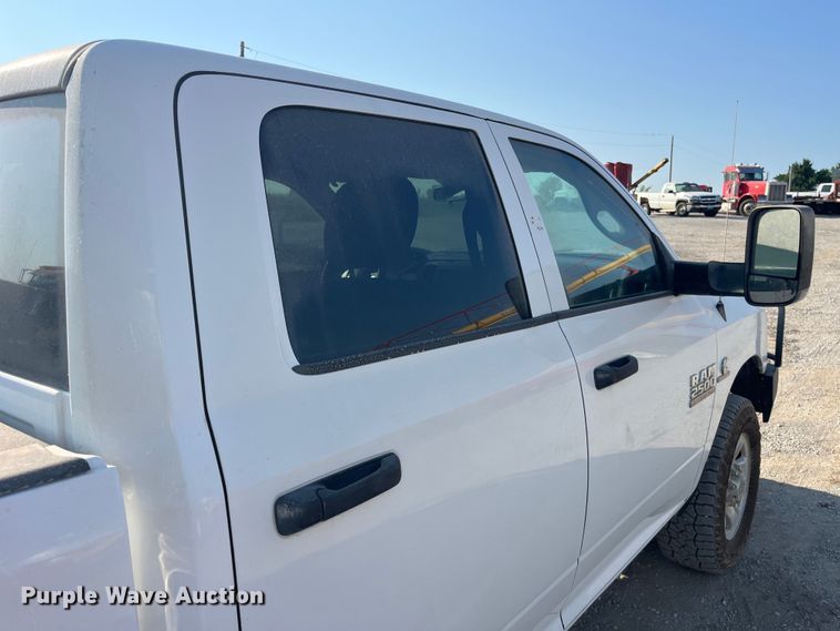 image for item EK8862 2015 Ram 2500HD Crew Cab pickup truck