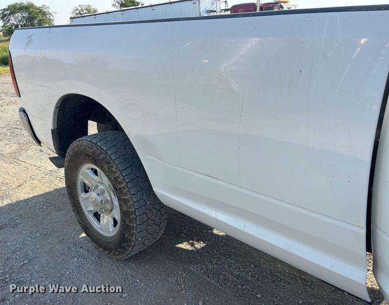 image for item EK8862 2015 Ram 2500HD Crew Cab pickup truck