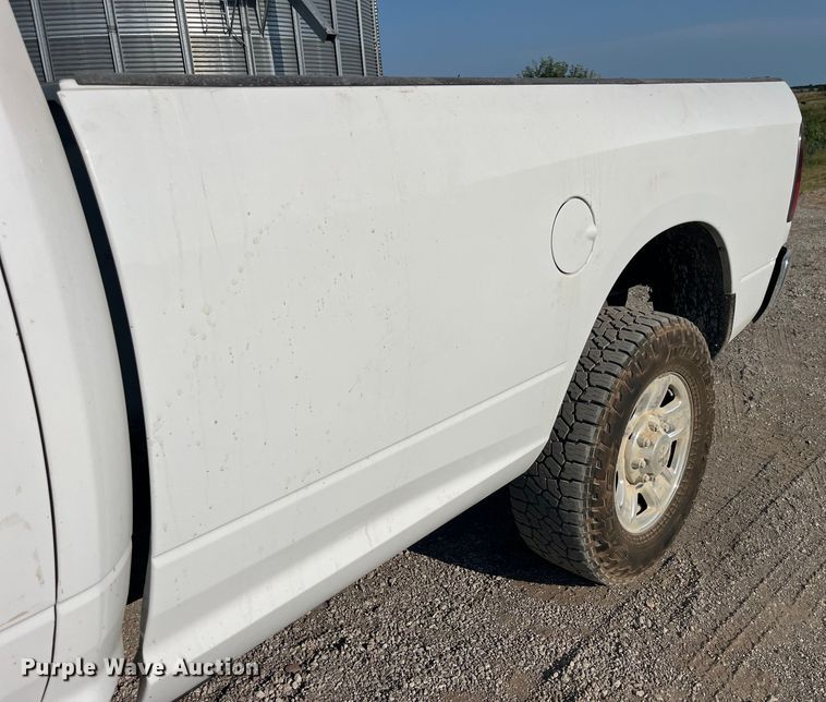 image for item EK8862 2015 Ram 2500HD Crew Cab pickup truck