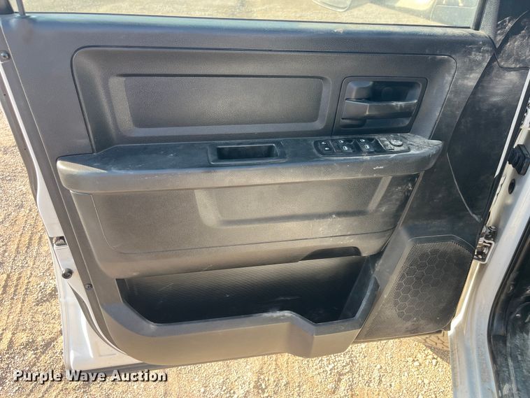 image for item EK8862 2015 Ram 2500HD Crew Cab pickup truck