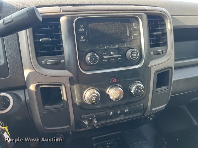 image for item EK8862 2015 Ram 2500HD Crew Cab pickup truck