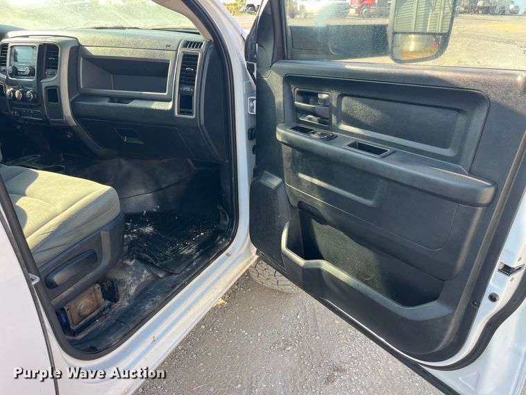 image for item EK8862 2015 Ram 2500HD Crew Cab pickup truck