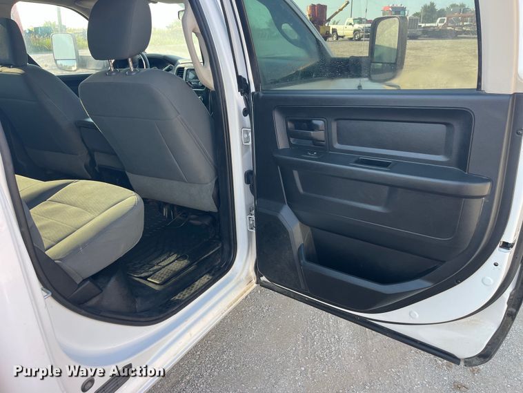 image for item EK8862 2015 Ram 2500HD Crew Cab pickup truck