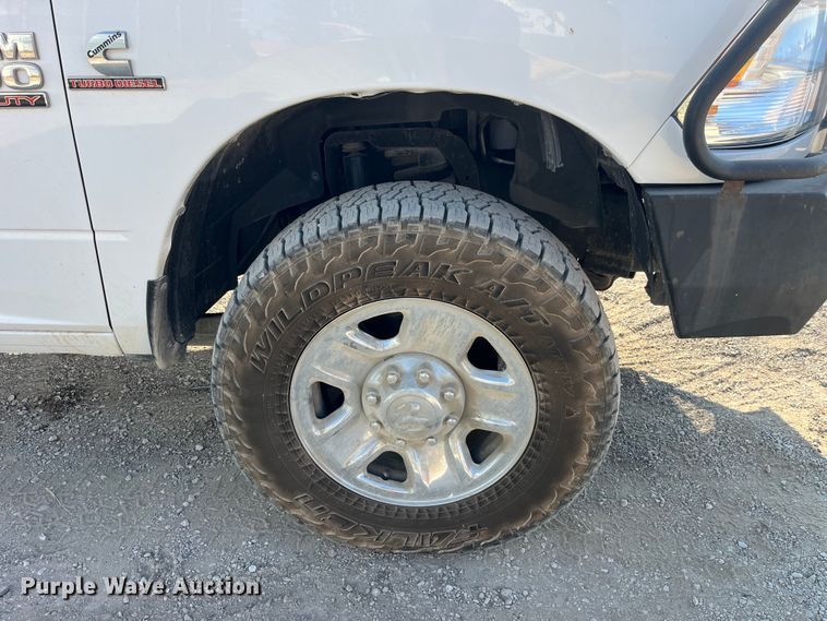 image for item EK8862 2015 Ram 2500HD Crew Cab pickup truck