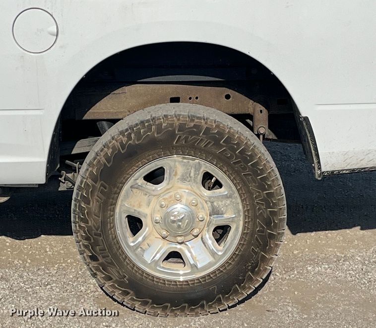 image for item EK8862 2015 Ram 2500HD Crew Cab pickup truck