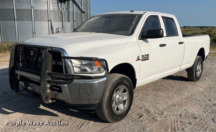 image for item EK8863 2015 Ram 2500HD Crew Cab pickup truck