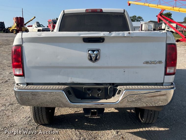 image for item EK8863 2015 Ram 2500HD Crew Cab pickup truck