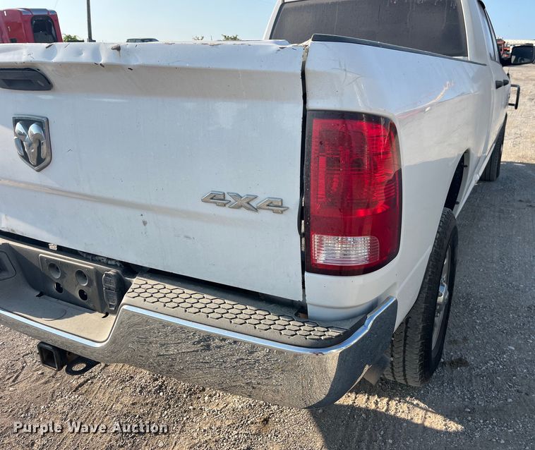 image for item EK8863 2015 Ram 2500HD Crew Cab pickup truck