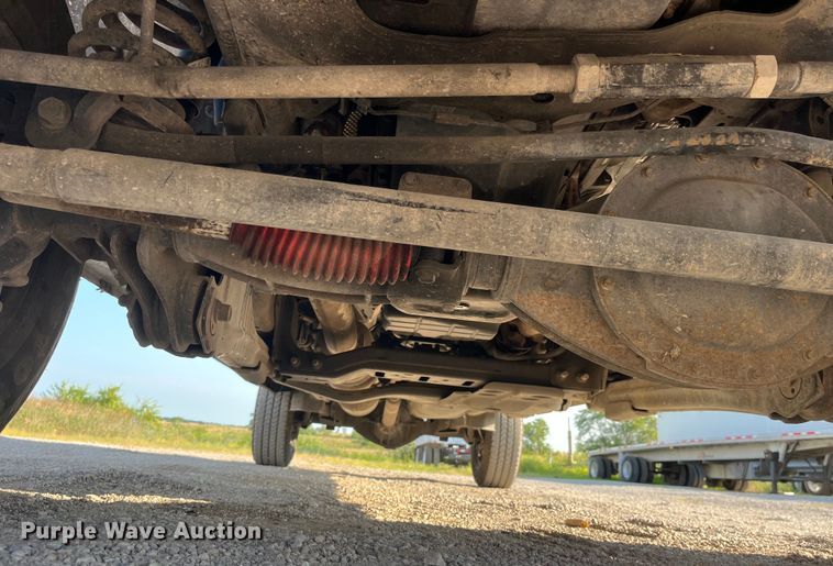 image for item EK8863 2015 Ram 2500HD Crew Cab pickup truck