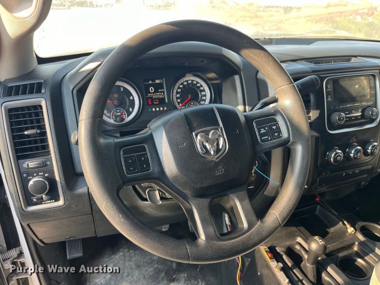 image for item EK8863 2015 Ram 2500HD Crew Cab pickup truck