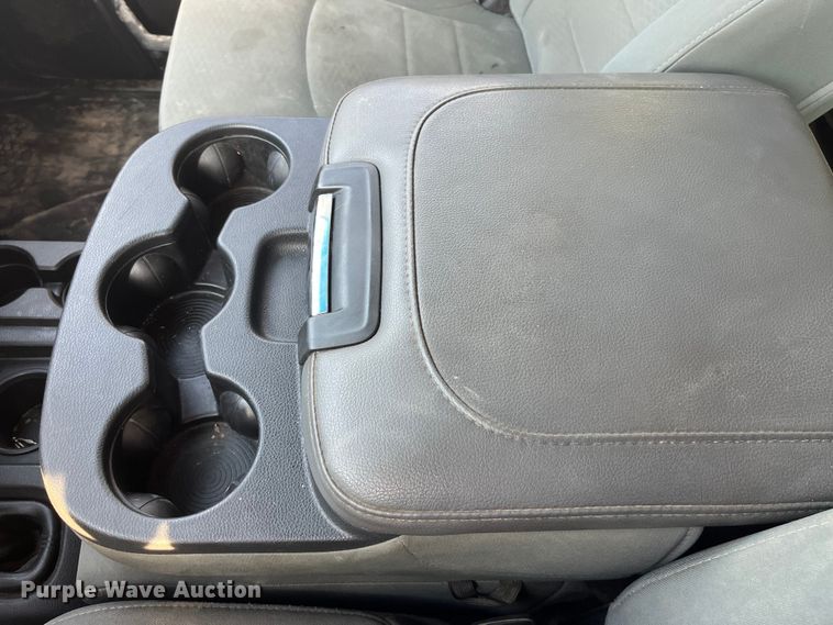 image for item EK8863 2015 Ram 2500HD Crew Cab pickup truck