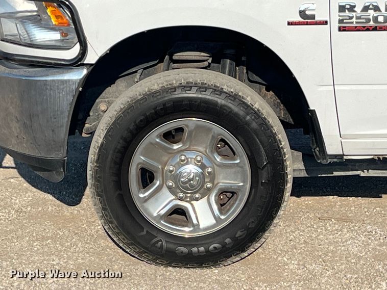 image for item EK8863 2015 Ram 2500HD Crew Cab pickup truck