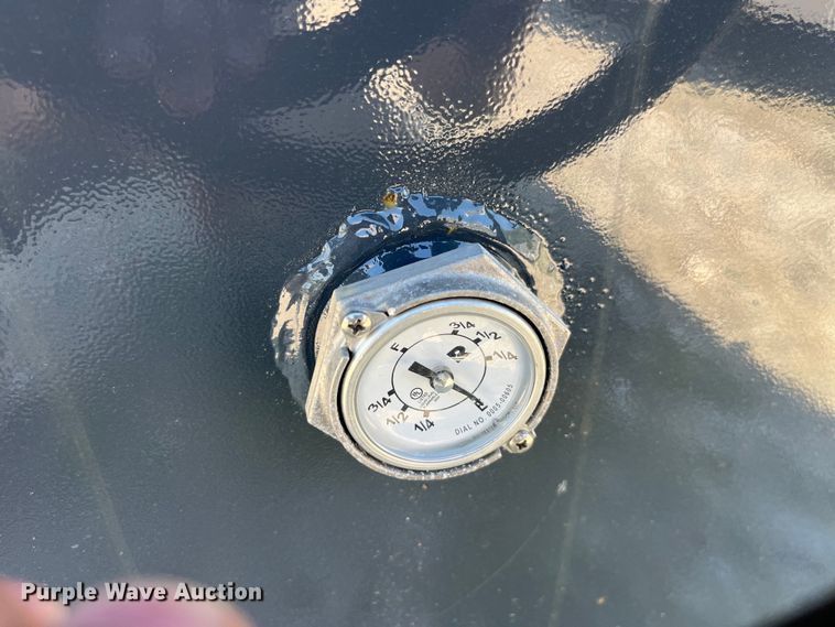 image for item EK8896 Fuel tank