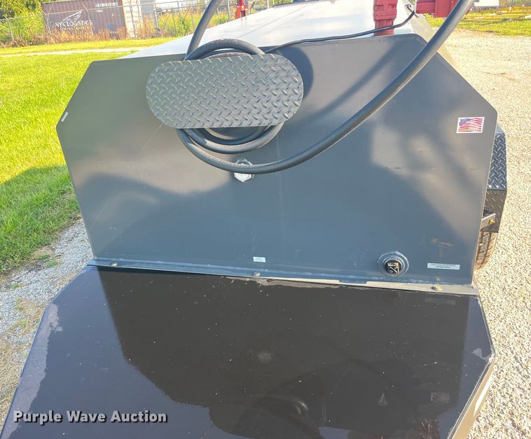 image for item EK8898 2024 X Star Trailers 990G fuel trailer