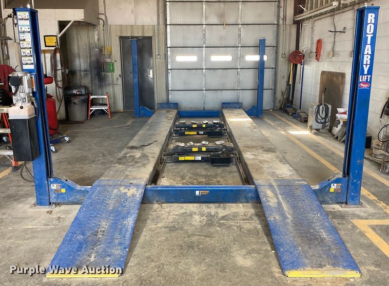 image for item EK8916 Rotary SM18E010 four post lift