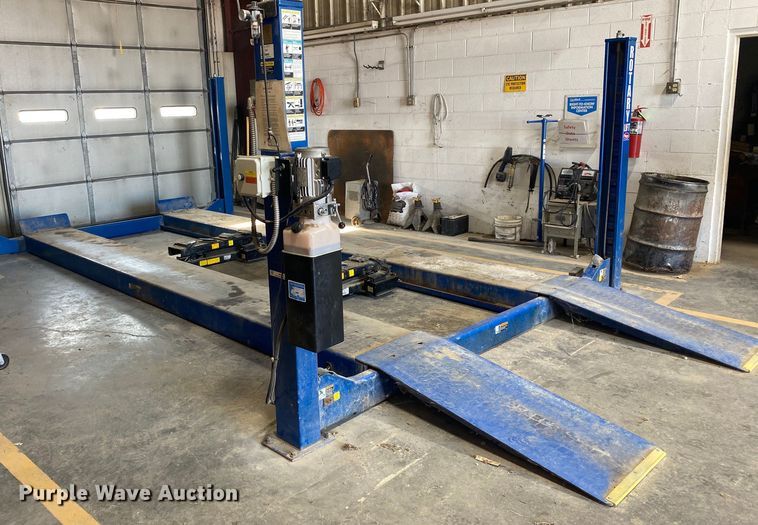image for item EK8916 Rotary SM18E010 four post lift