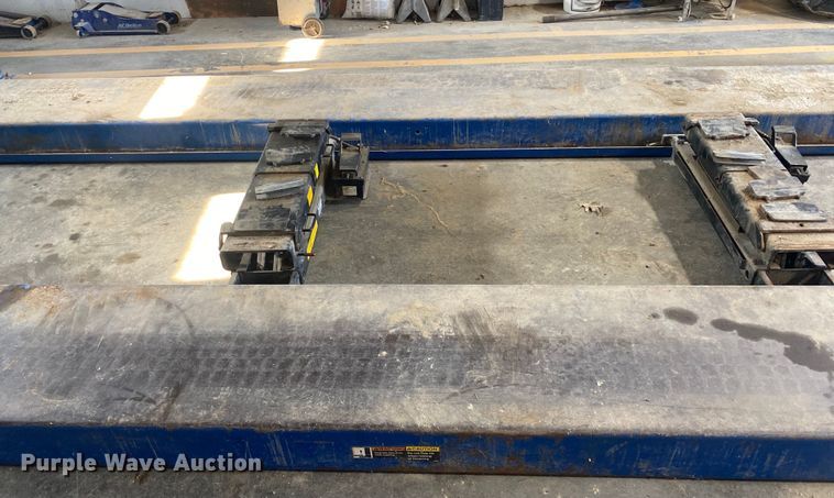 image for item EK8916 Rotary SM18E010 four post lift