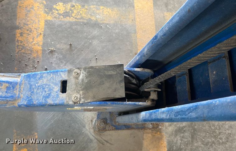image for item EK8916 Rotary SM18E010 four post lift