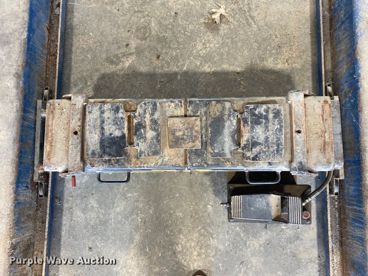 image for item EK8916 Rotary SM18E010 four post lift