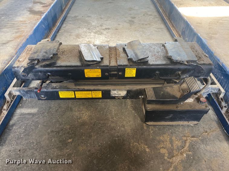 image for item EK8916 Rotary SM18E010 four post lift