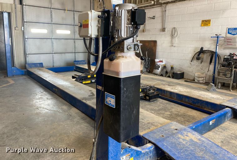 image for item EK8916 Rotary SM18E010 four post lift