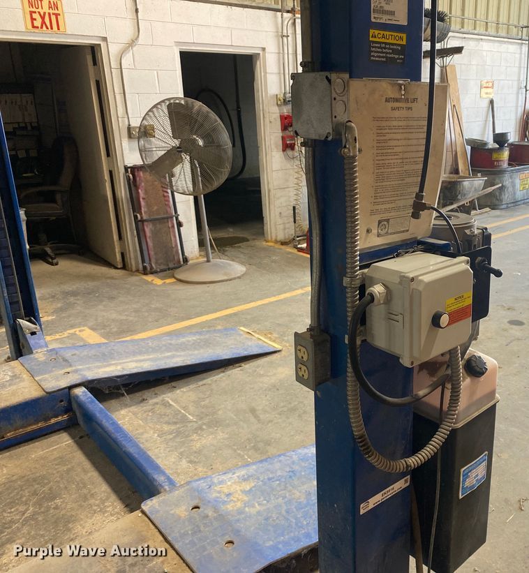 image for item EK8916 Rotary SM18E010 four post lift