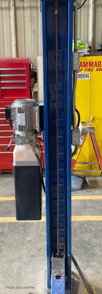 image for item EK8916 Rotary SM18E010 four post lift