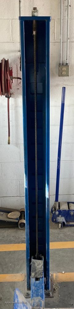 image for item EK8916 Rotary SM18E010 four post lift