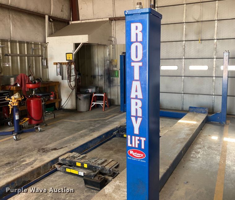 image for item EK8916 Rotary SM18E010 four post lift