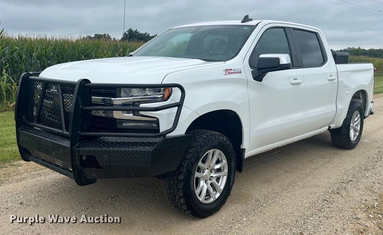 image for item EK8917 2019 Chevrolet Silverado 1500 Crew Cab pickup truck