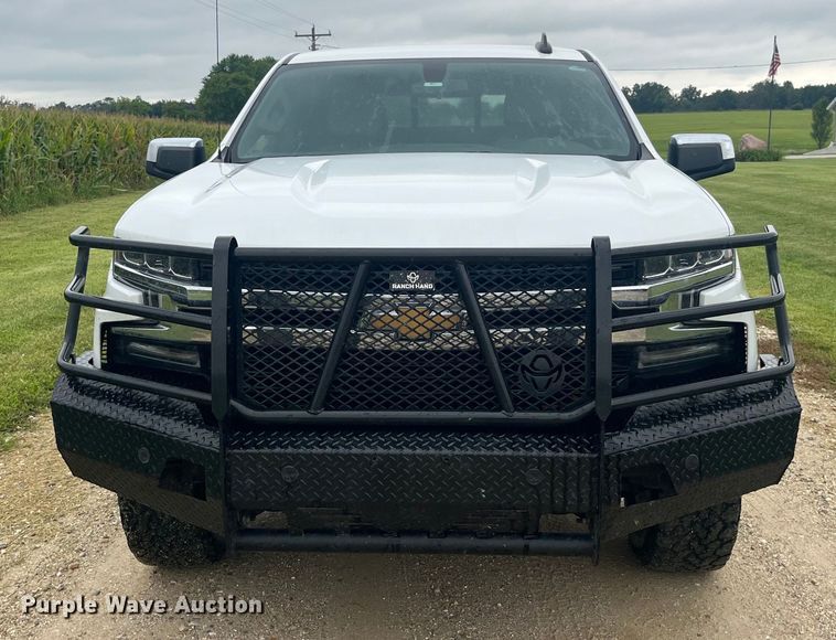 image for item EK8917 2019 Chevrolet Silverado 1500 Crew Cab pickup truck