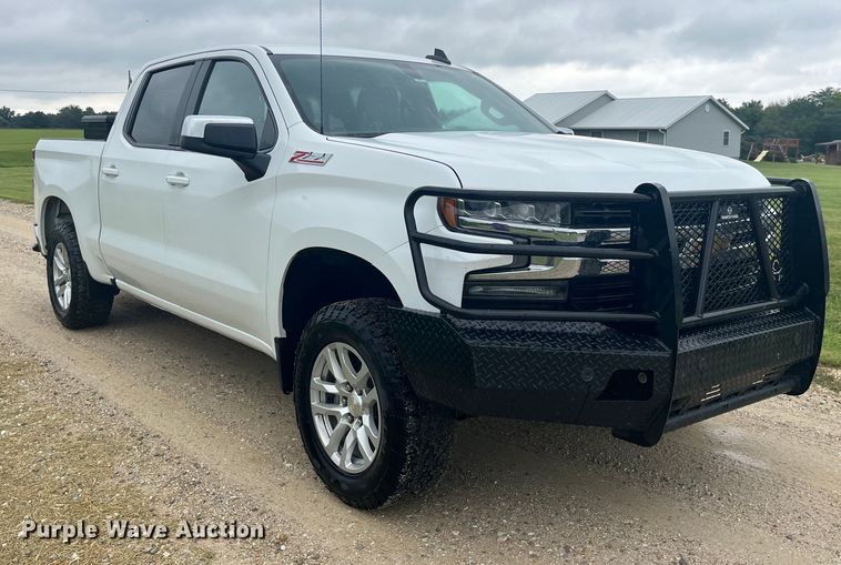 image for item EK8917 2019 Chevrolet Silverado 1500 Crew Cab pickup truck