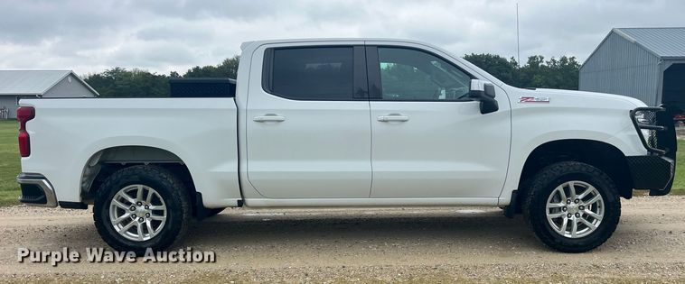 image for item EK8917 2019 Chevrolet Silverado 1500 Crew Cab pickup truck