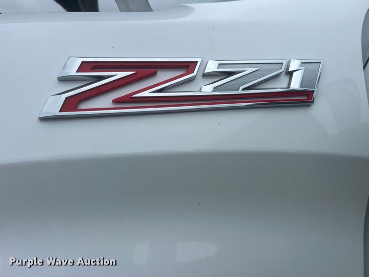 image for item EK8917 2019 Chevrolet Silverado 1500 Crew Cab pickup truck