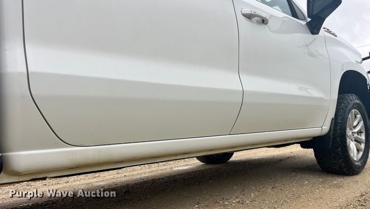 image for item EK8917 2019 Chevrolet Silverado 1500 Crew Cab pickup truck