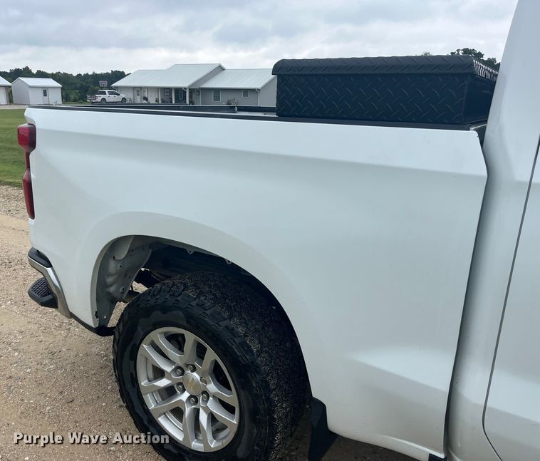 image for item EK8917 2019 Chevrolet Silverado 1500 Crew Cab pickup truck