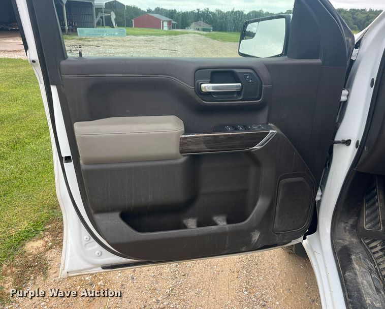 image for item EK8917 2019 Chevrolet Silverado 1500 Crew Cab pickup truck