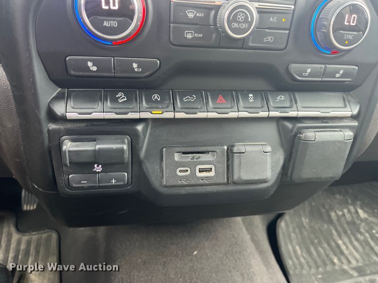 image for item EK8917 2019 Chevrolet Silverado 1500 Crew Cab pickup truck