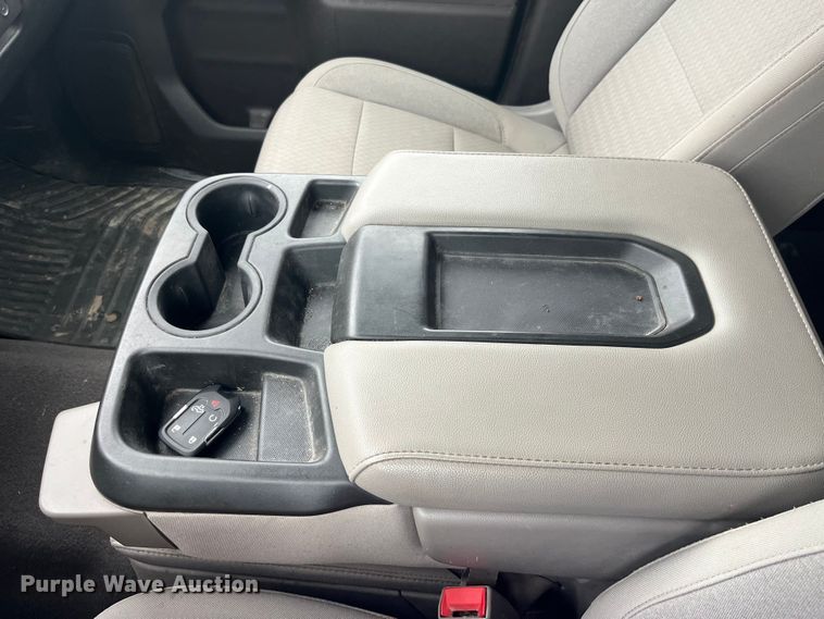 image for item EK8917 2019 Chevrolet Silverado 1500 Crew Cab pickup truck