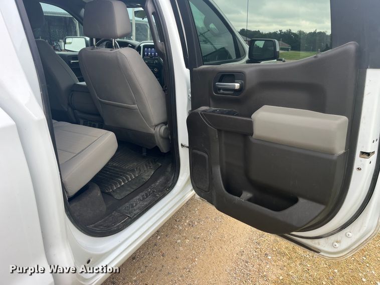 image for item EK8917 2019 Chevrolet Silverado 1500 Crew Cab pickup truck