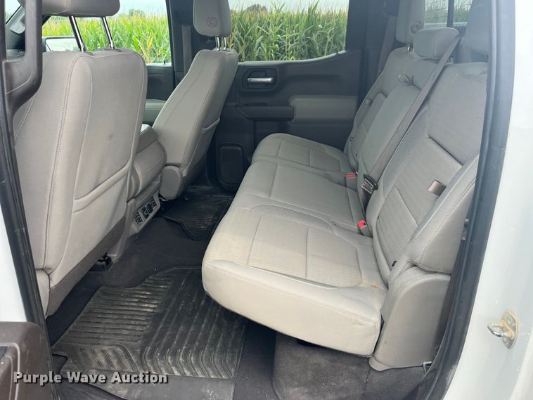 image for item EK8917 2019 Chevrolet Silverado 1500 Crew Cab pickup truck